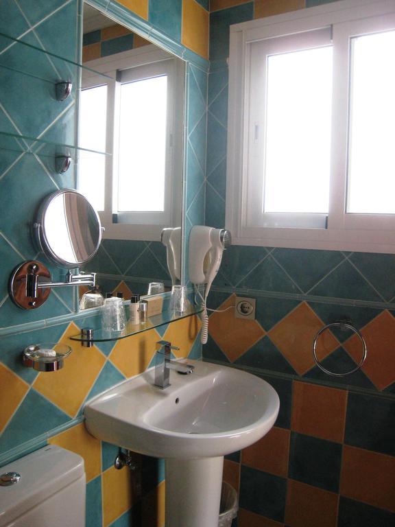 Boutique Hotel Pueblo Бенальмадена Экстерьер фото