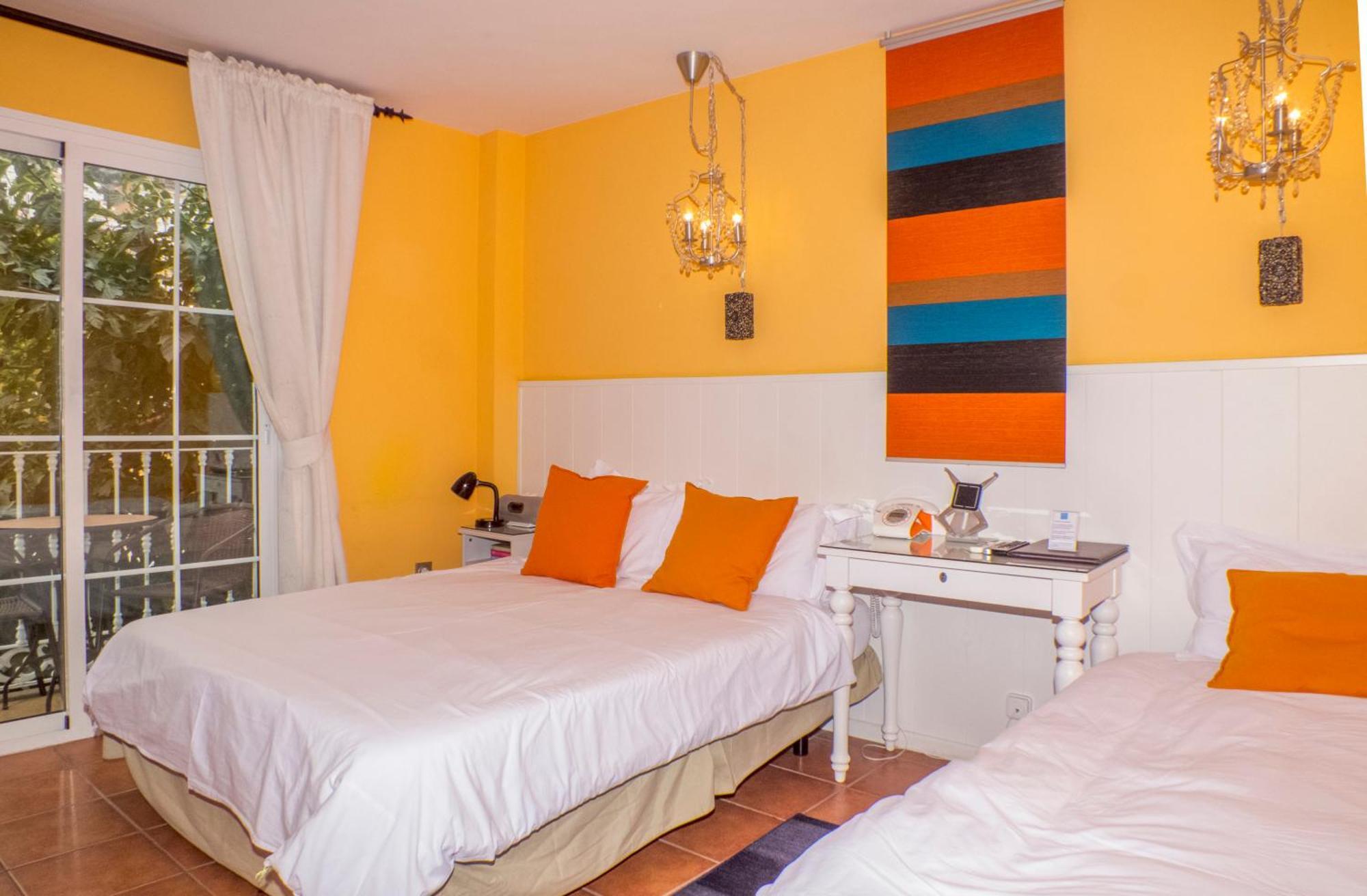 Boutique Hotel Pueblo Бенальмадена Экстерьер фото
